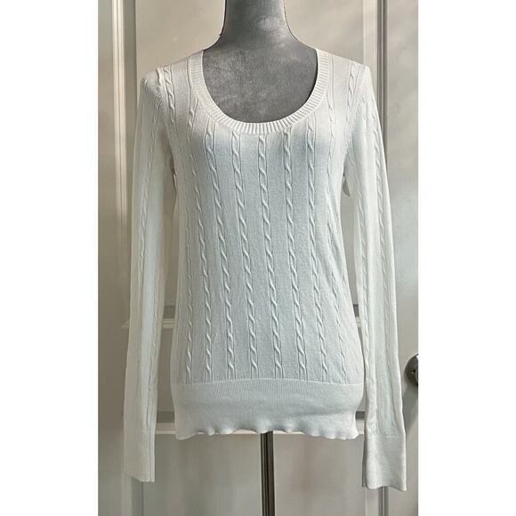 Old Navy Cable Burch Knit Jumper Womens Sz M White Scoop Neck Sweater Preppy EUC - Picture 1 of 9
